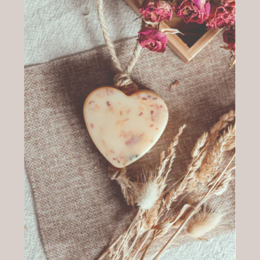 Dindi Naturals Rose Geranium Wax Heart on a Rope